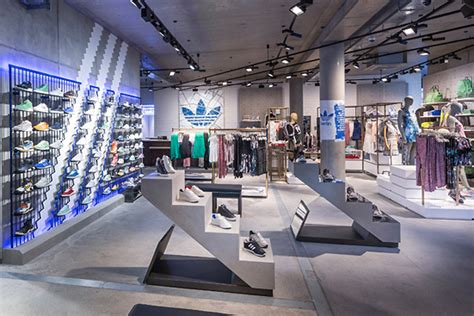 adidas Originals Store Montreal Saint.